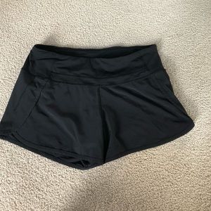 Lululemon run times short 6